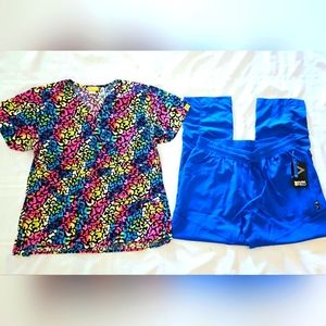 Wonderwink Scrub Set with Multi-colored Animal Print Top Matching Pants Large P